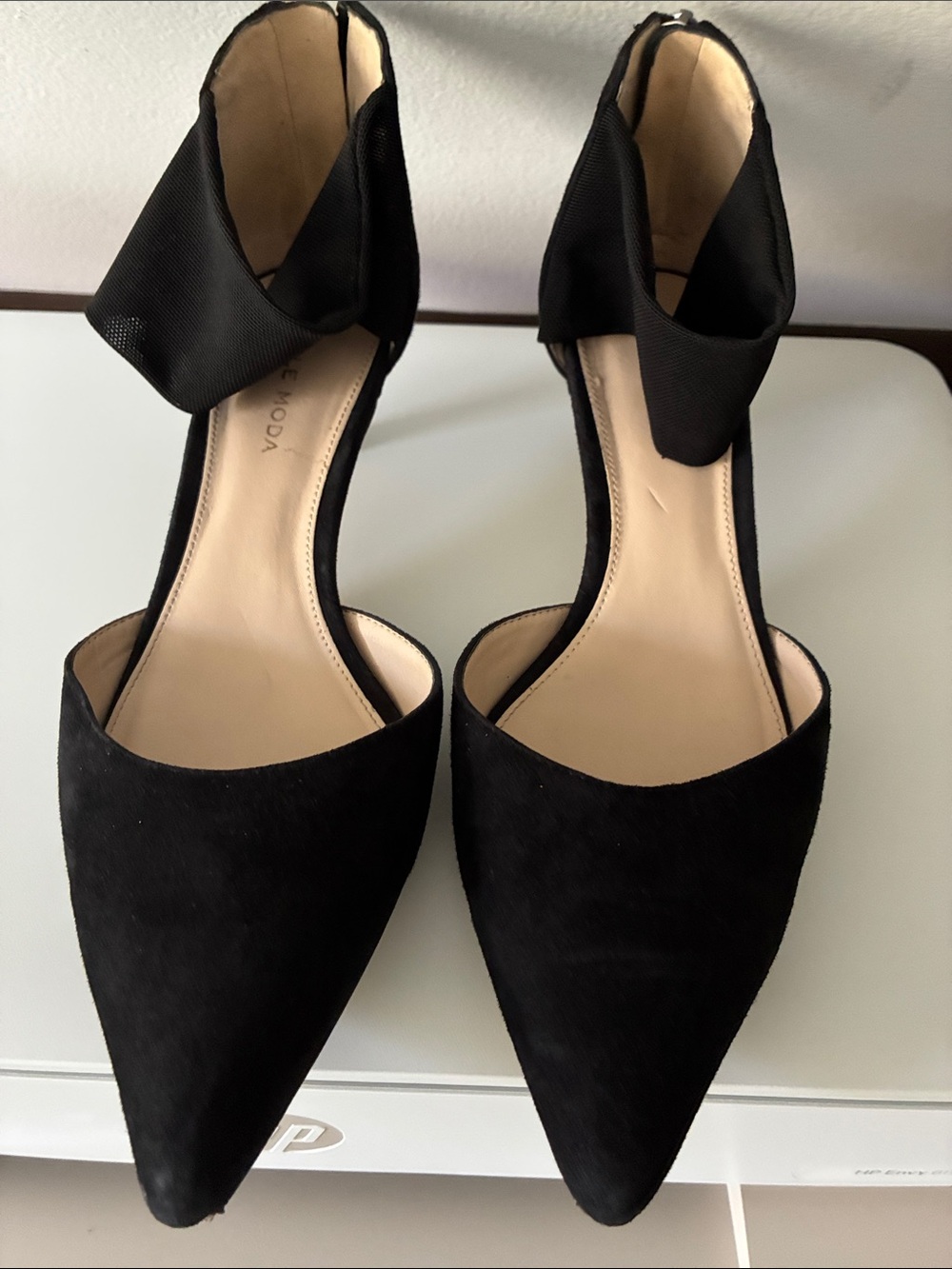Black dress shoes